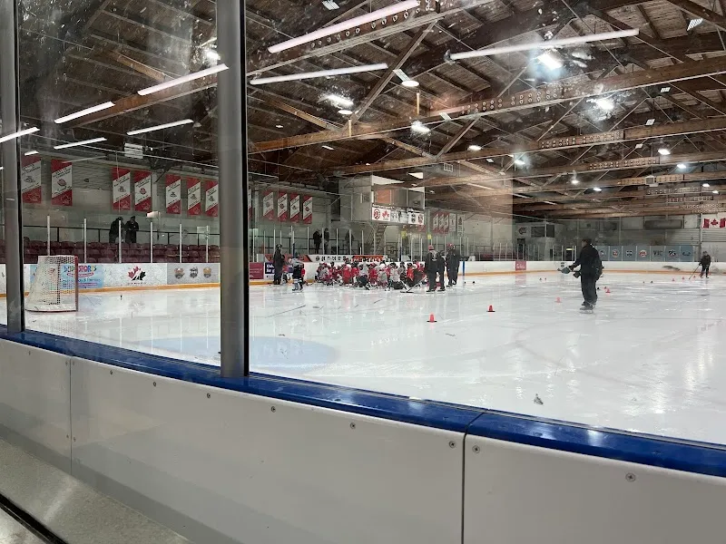 Vic Johnston Community Centre community center in Streetsville, ON