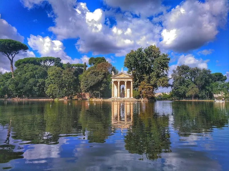 Villa Borghese park in Rome, LZ