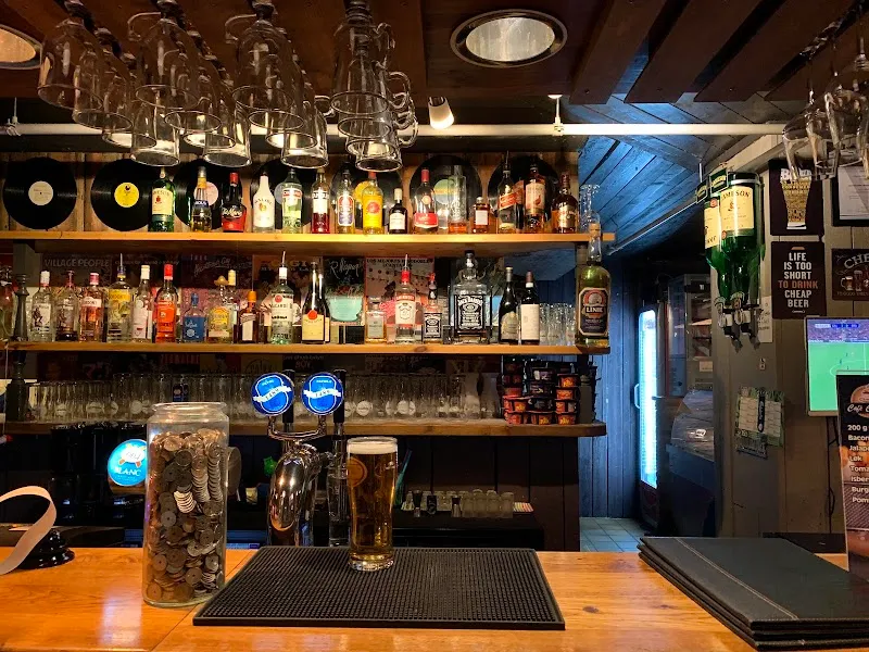 Villa Veitvet café og pub Cafes in Grorud, Oslo