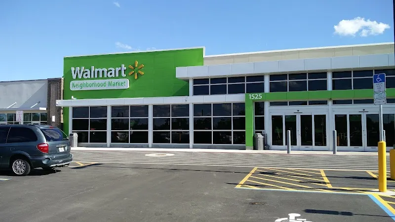 Walmart Neighborhood Market grocery store in Ensley, FL
