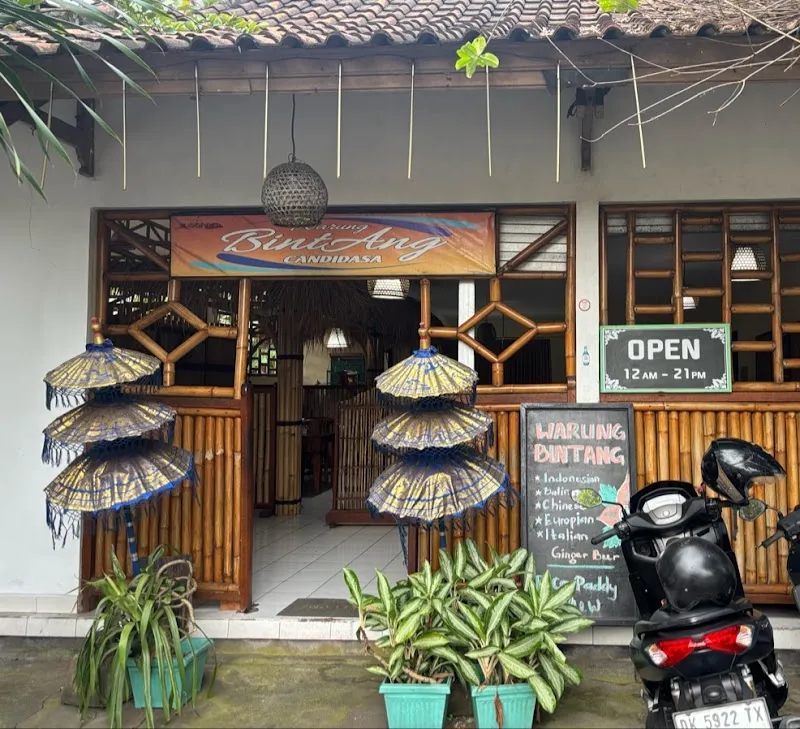 Warung Pantai Candidasa restaurant in Candidasa, Bali
