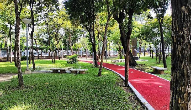 Wat Chaloem Phrakiat Park park in Ari, BKK