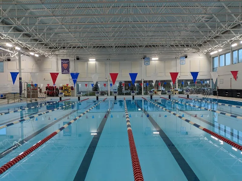 West Island Aquatic Centre swimming in Dollard-des-Ormeaux, QC