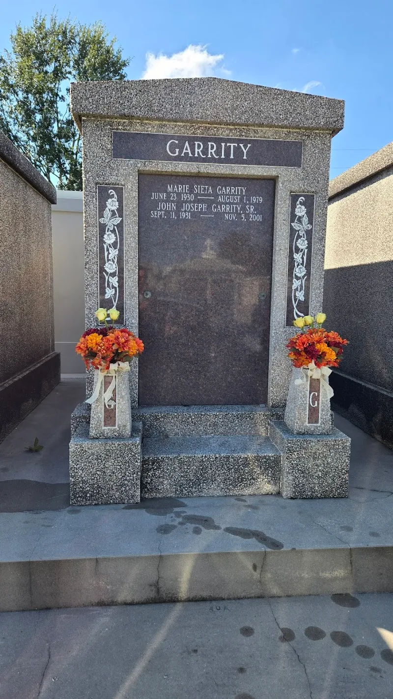 Westlawn Memorial Park tourist attraction in Terrytown, LA