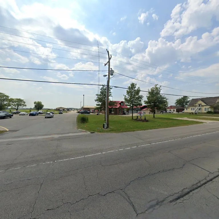 Willies Roadhouse American in Cumberland, IN