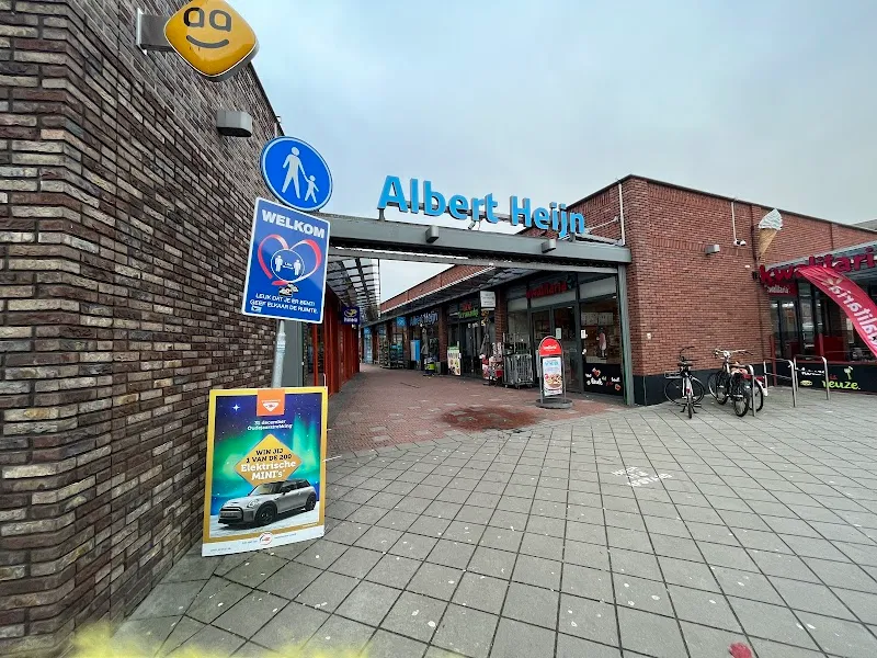 Winkelcentrum Hogeweij shopping mall in Weesp, NH