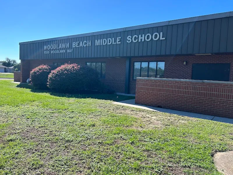 Woodlawn Beach Middle School school in Ferry Pass, FL