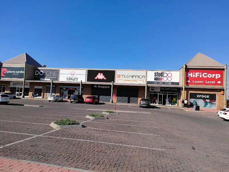 Woodmead Precinct Parks park in Kyalami, GP