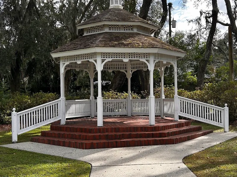 Woodmont Park park in Temple Terrace, FL