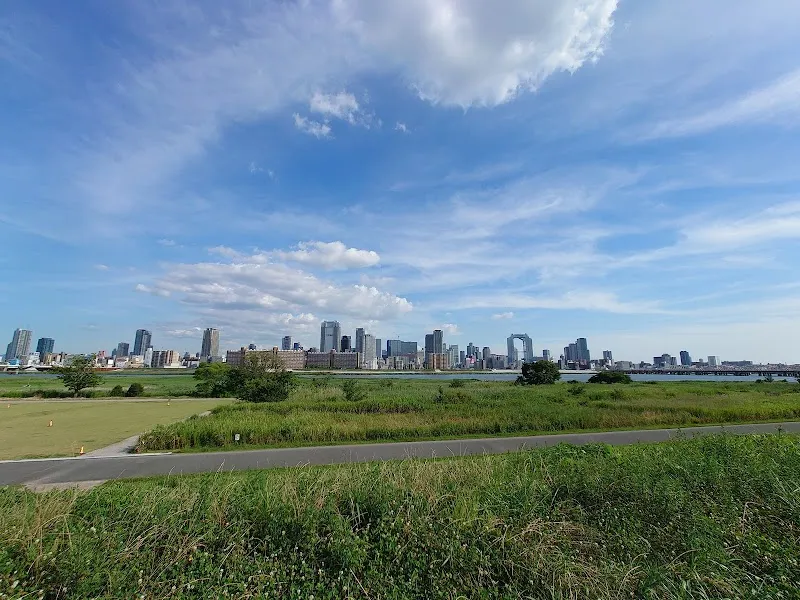 Yodogawa Riverside Park - Nishinakajima Area park in Amagasaki, Osaka