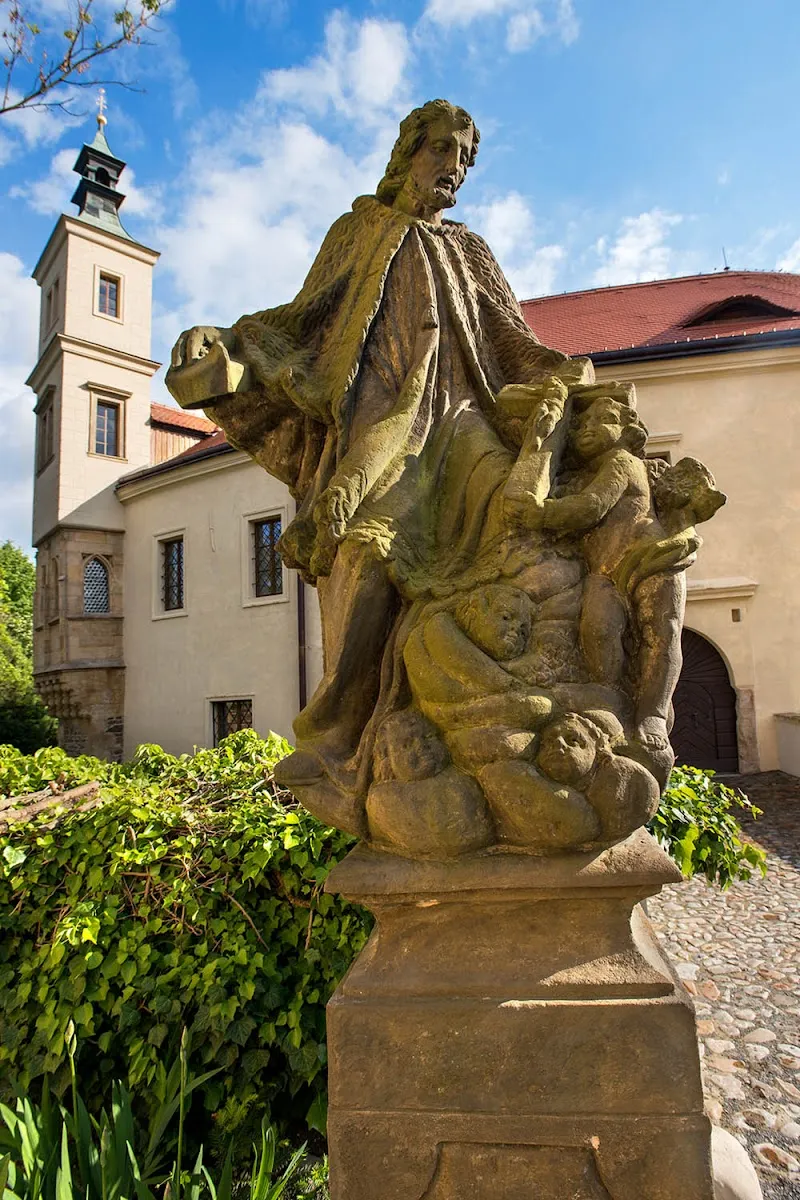 Zámek Středočeského muzea v Roztokách u Prahy museum in Roztoky, CZ