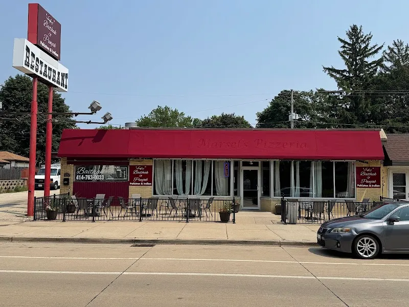 Zayaka Indian Cuisine restaurant in Cudahy, WI